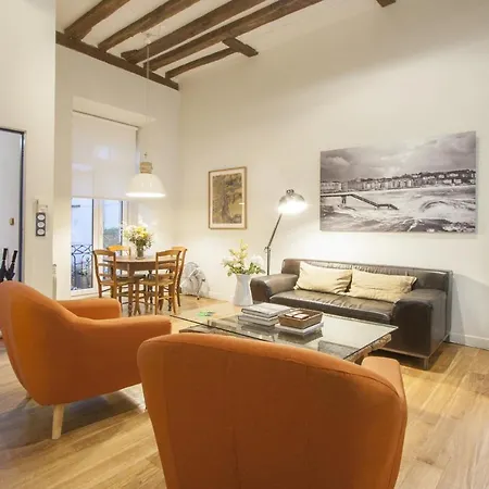 Oldtown Apartment *
